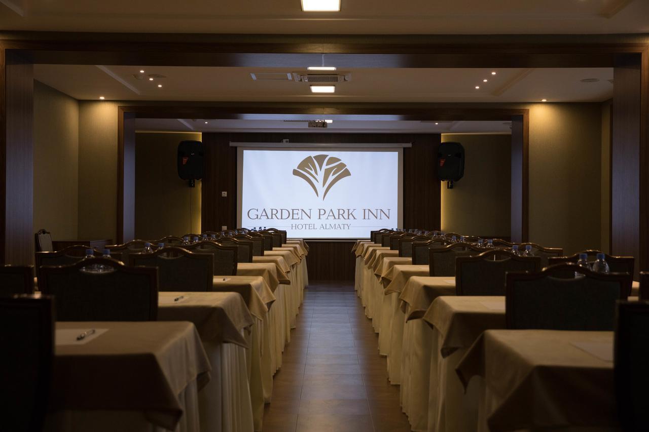 Garden Park Inn Alma-Ata Exteriör bild